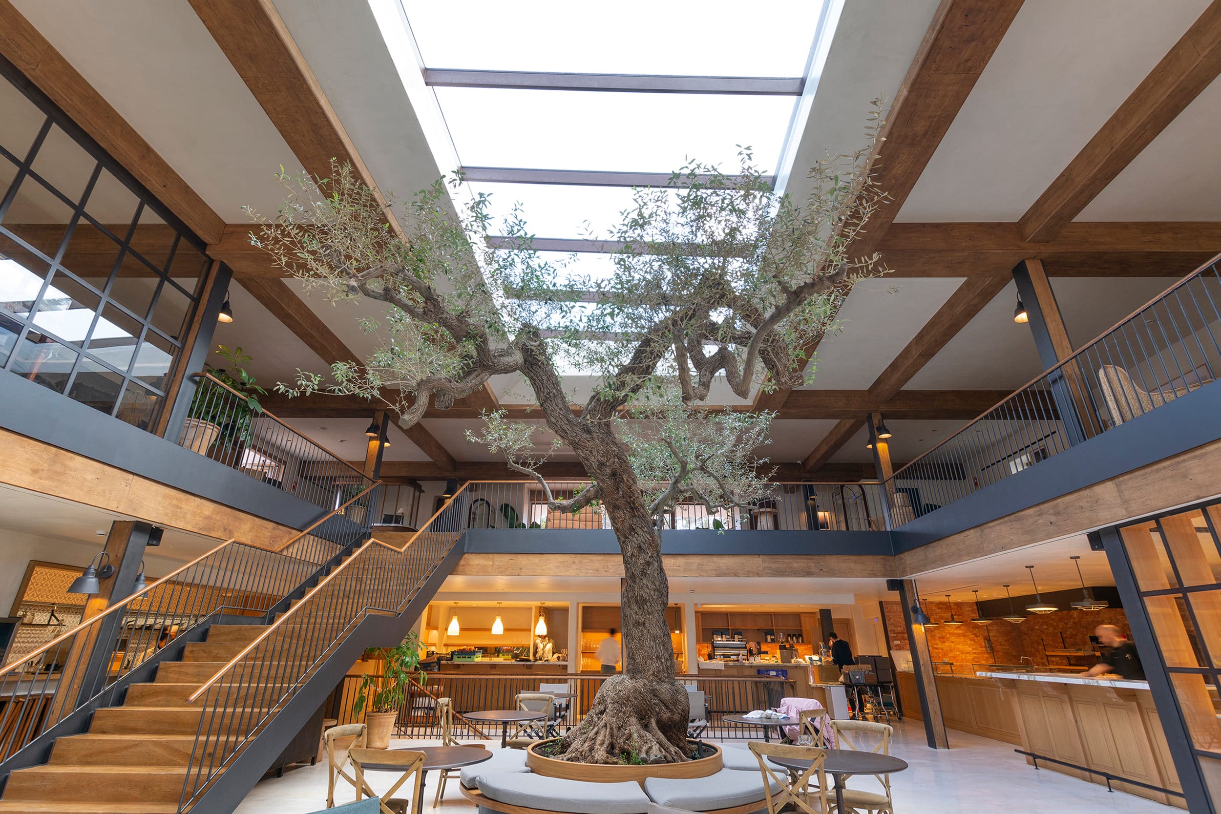 EXPERIENCIA E INNOVACIÓN COMBINADAS PARA OFRECER LAS MEJORES SOLUCIONES PARA TUS PROYECTOS.